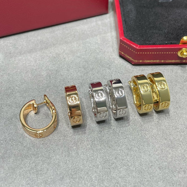 シャイニージュエリー LOVE 5.5MM イヤリング