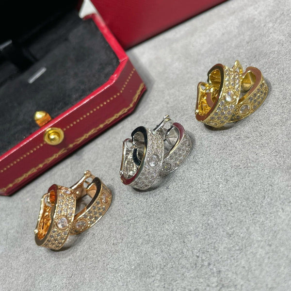 シャイニージュエリー LOVE 5.5mm ダイヤモンドパヴェイヤリング