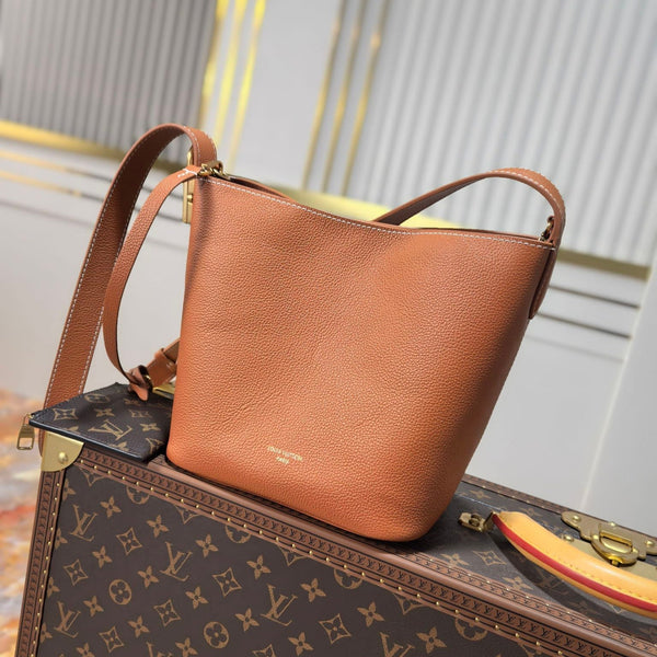 LV 25S LOW KEY ALL IN BB 18 IN BURNT SIENNA CALFSKIN GOLD HARDWARE